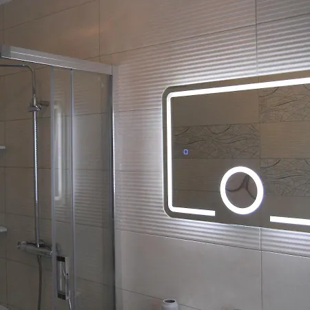 Diogenes شقة مالينسكا